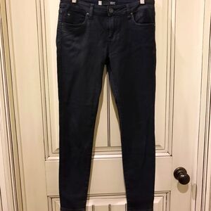 𝅺KUT From The Kloth Women' Mia Toothpick Skinny Jeans Blue Sheen 8P Mid Rise